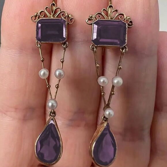 💜 NEW Elegant Gold Earrings with Purple crystals & Pearl Dangle Earrings 💜 - Picture 2 of 7